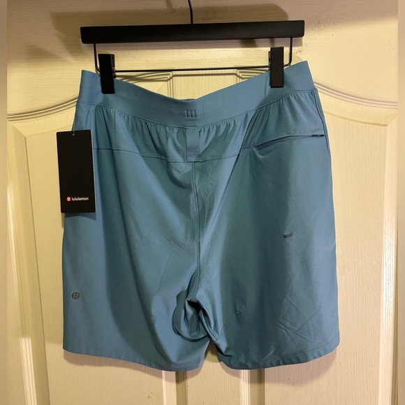 Lululemon Men’s “License To Train” Short 7” Inseam (L) *PIQUE* SOLD OUT AT LULU - Picture 3 of 6